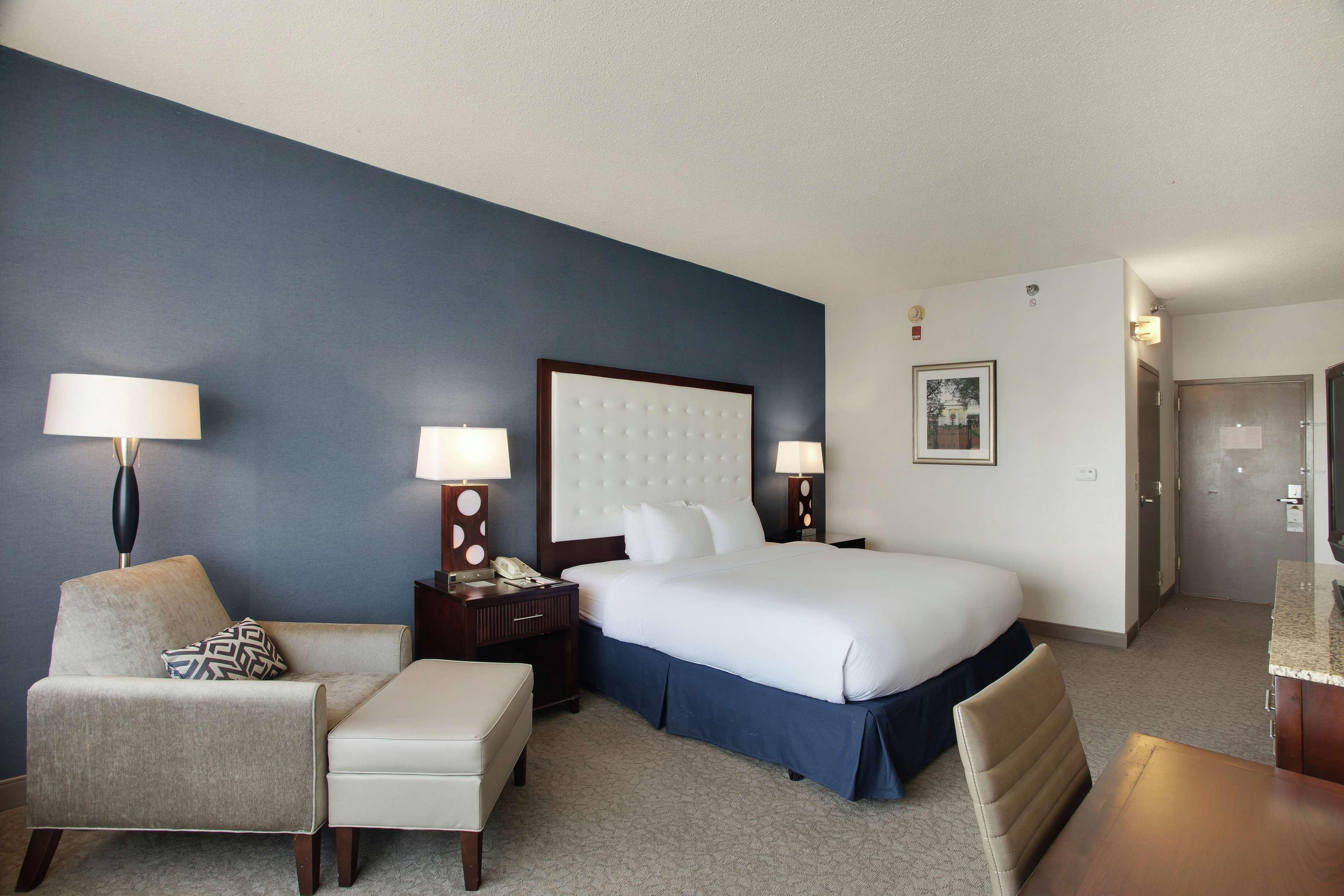 Hotel Doubletree By Hilton Little Rock Exterior foto