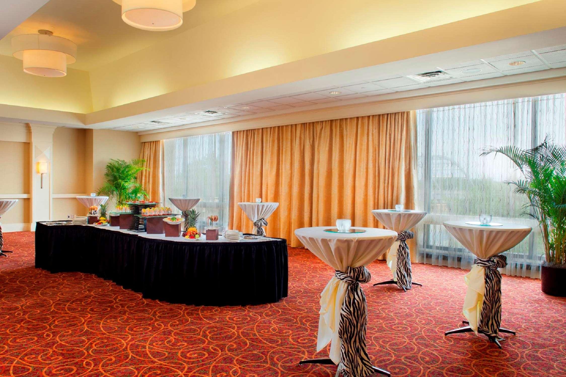 Hotel Doubletree By Hilton Little Rock Exterior foto