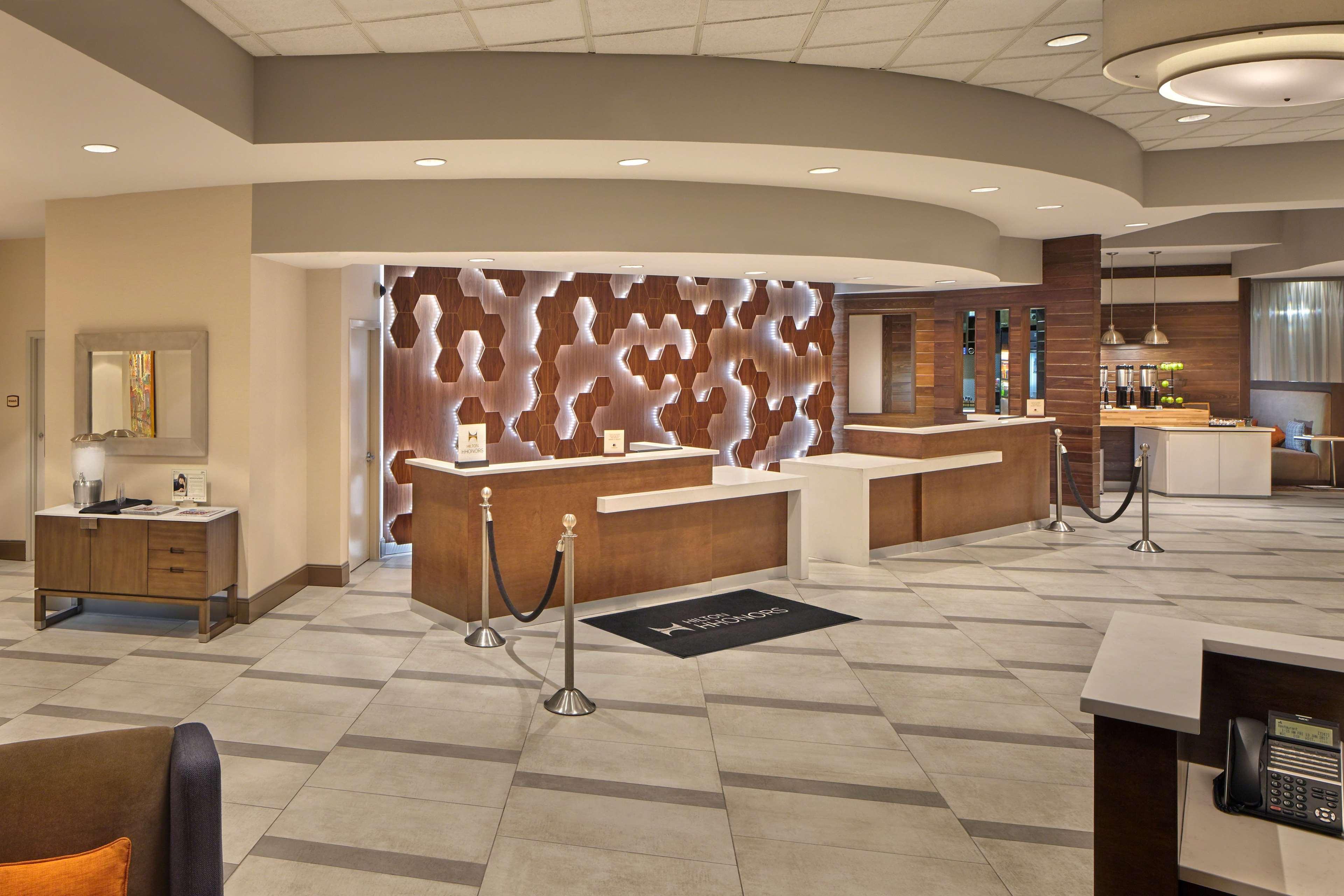 Hotel Doubletree By Hilton Little Rock Exterior foto